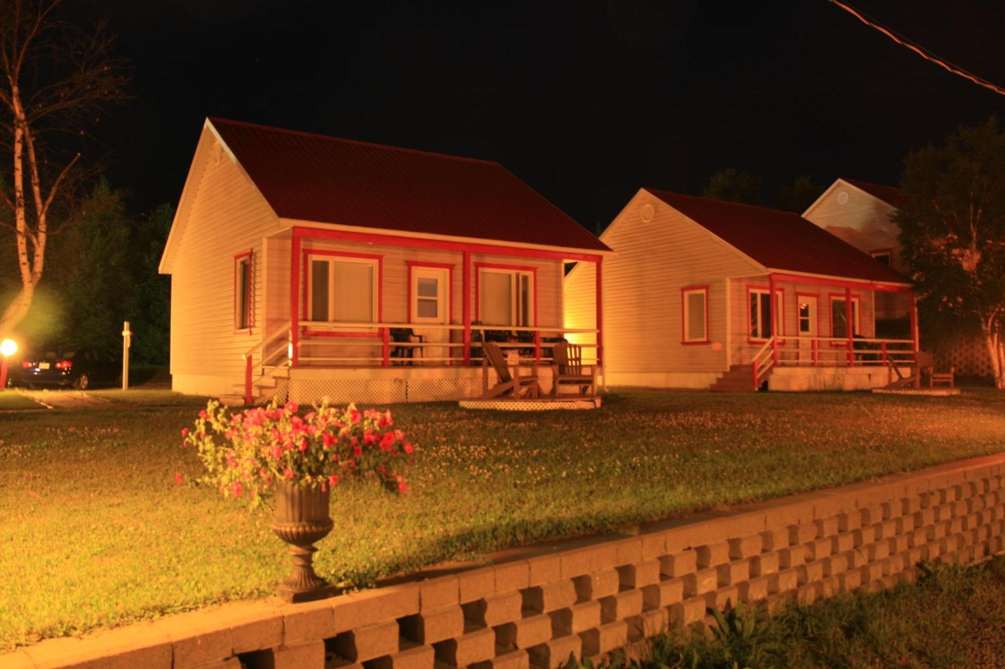 Motel Et Chalets Bo-Fleuve Evangeline Saint-Siméon 部屋 写真